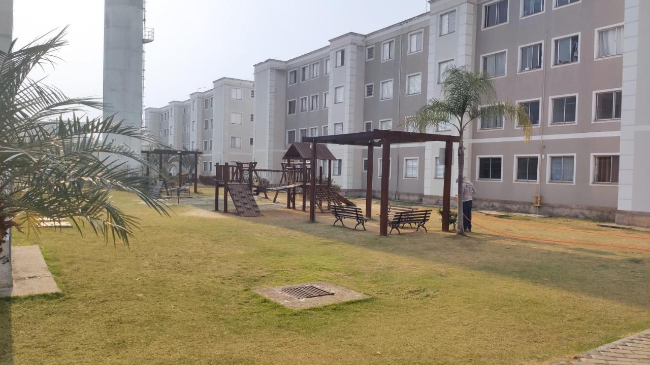 Pinda X Campos X Aparecida Apartment Pindamonhangaba Bagian luar foto